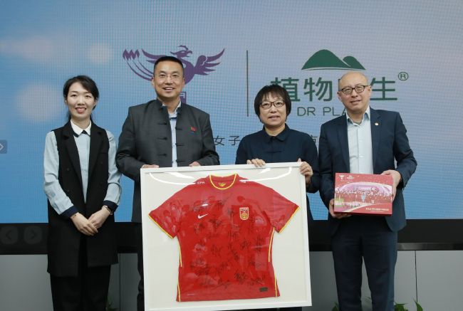 上半场拉姆斯代尔屡次失误，赖斯门线救险，特罗萨德进球被吹越位，下半场津琴科门线解围，哈弗茨替补绝杀，萨卡助攻。